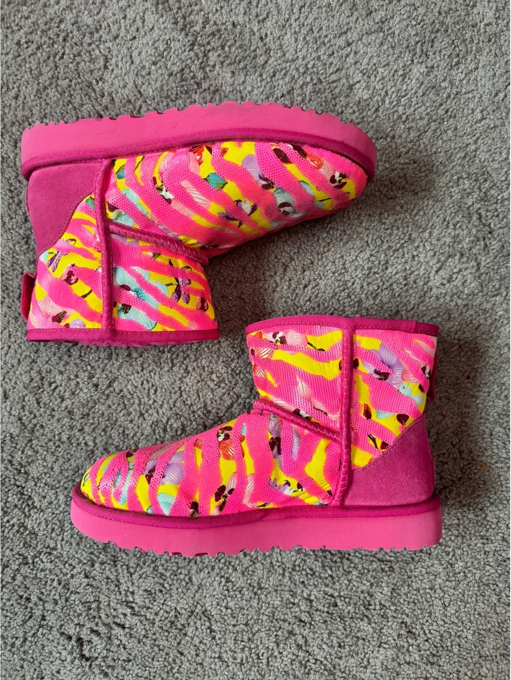 Size 9 UGG Classic Mini Tiger Flower Boots Taffy Pink /Yellow Multi
